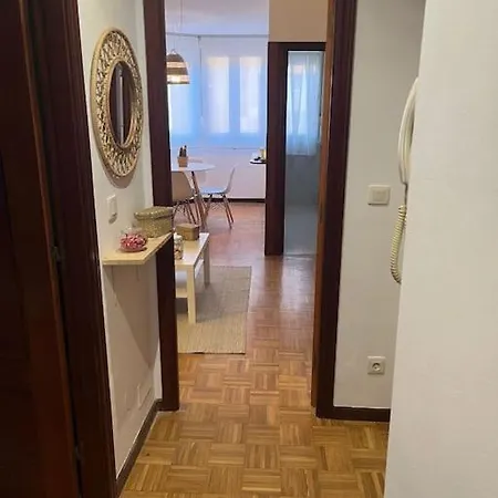 Acogedor Y Soleado Recien Amueblado En Apartamento