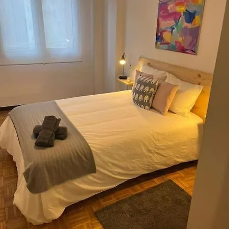 Acogedor Y Soleado Recien Amueblado En شقة